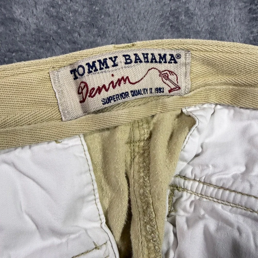 Tommy Bahama Denim Mens Khaki Tan Cotton Cargo Shorts Size 36 Relaxed Casual
